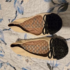 Sam Edelman Cream and Black Quilted Flats